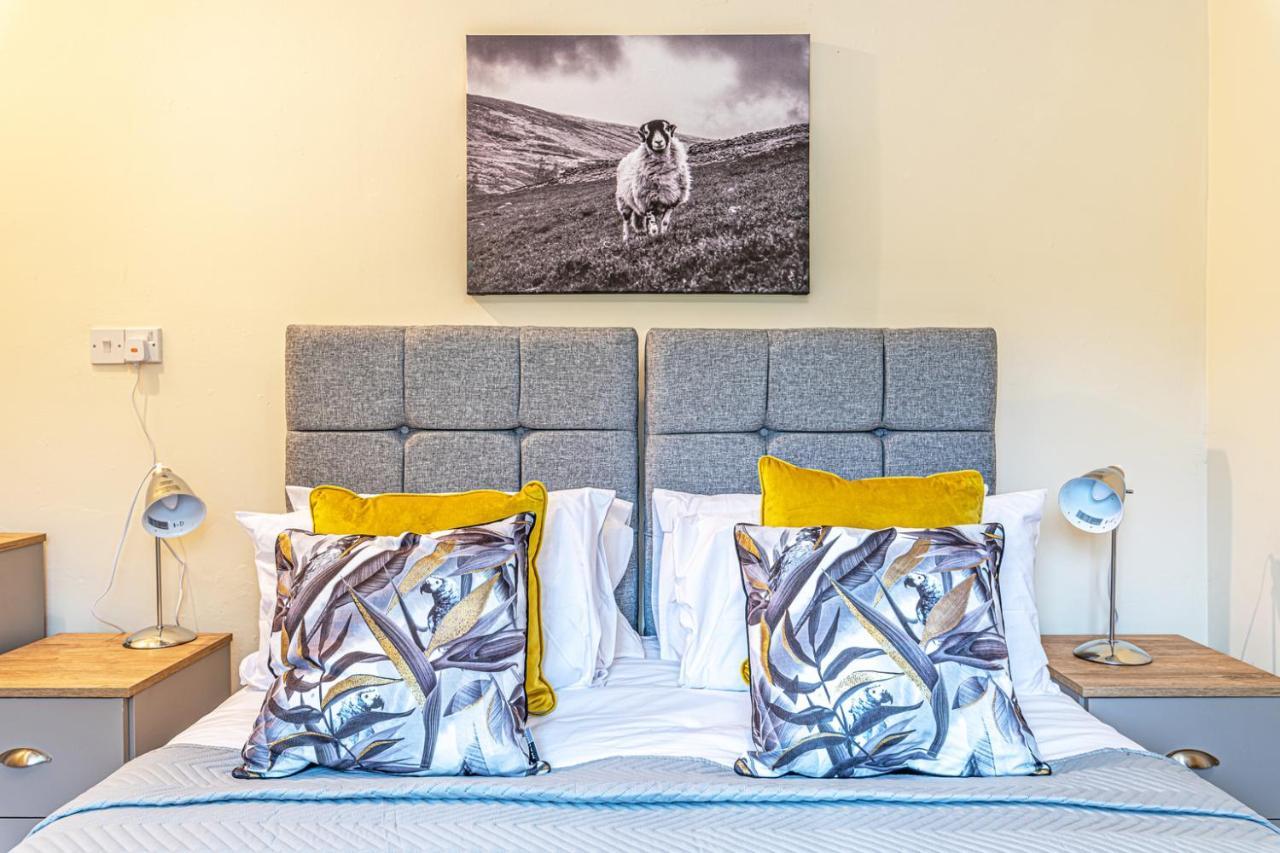 Scalebar Bridge End Mill Apartment Settle Luaran gambar